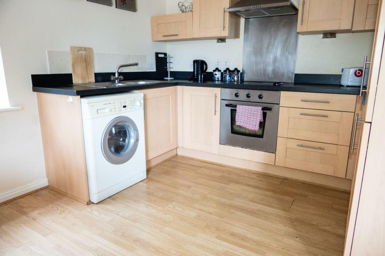 Melton Court Apartments * Derby